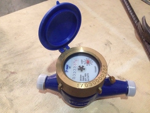 Đồng hồ đo nước hàng ngày